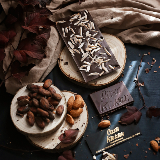 Casa Kakau шоколад от какаови зърна с Бадеми и Морска Сол