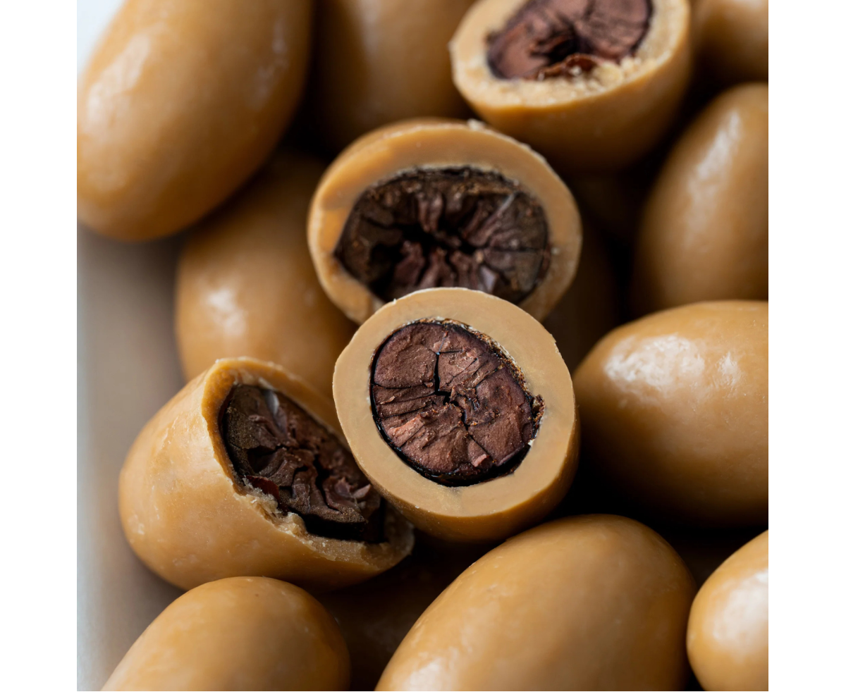 La Feve Whole Cocoa Beans & Caramelised White Chocolate
