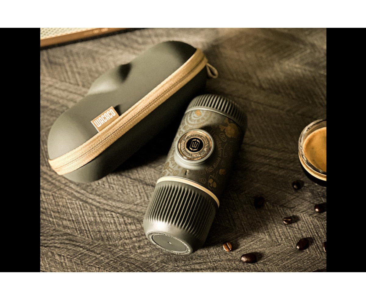 Wacaco® Nanopresso DARK SOULS GREY+ калъф – Преносима машина за еспресо